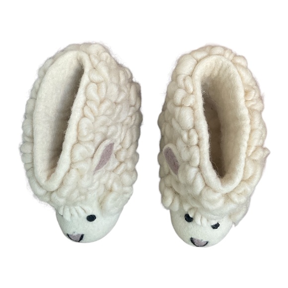 Shirley Sheep Children's Slippers - Picture 5 of 13